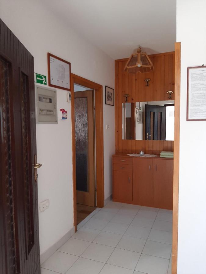 Apartments Grozdana Crikvenica Exterior foto